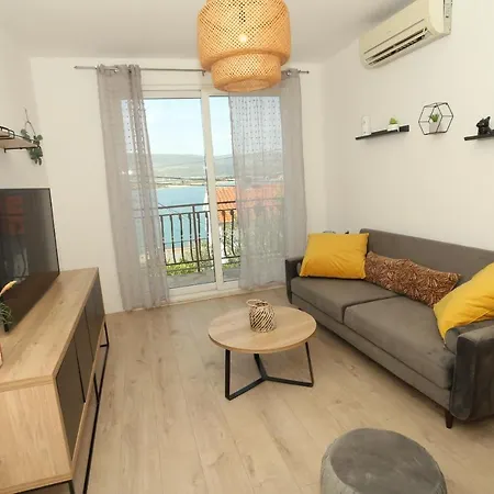 Apartman Luce Trogir Exteriör bild