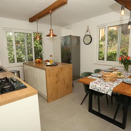 Apartman Luce Trogir Exteriör bild