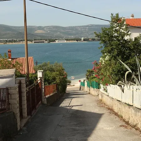 Apartman Luce Trogir Exteriör bild
