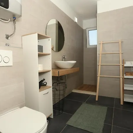 Apartman Luce Trogir Exteriör bild